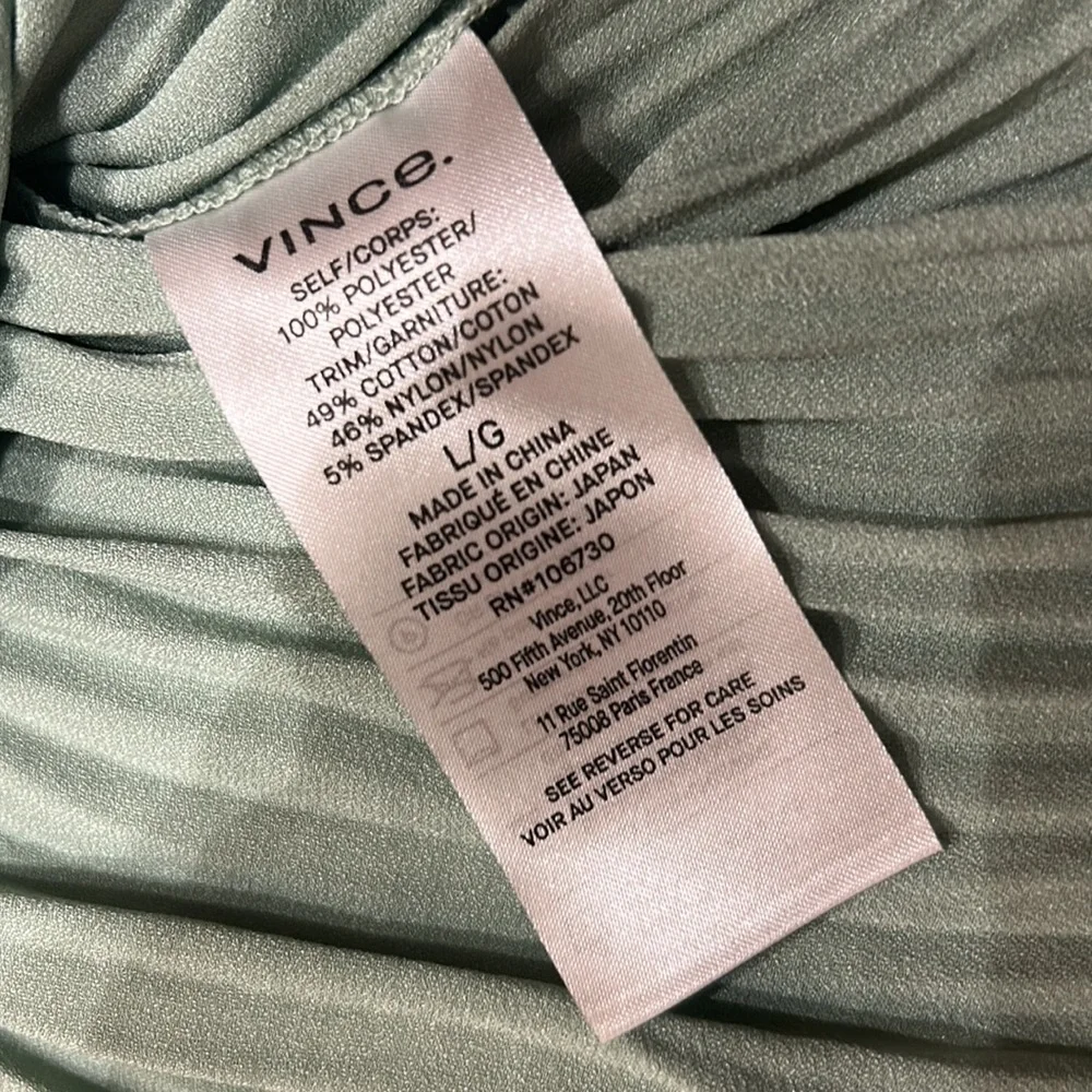 NWT $295 Vince Sleeveless Double V - neck blouse Top crushed Green large - Picture 12 of 12